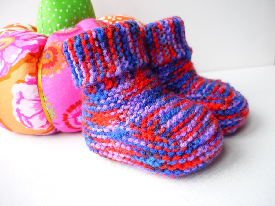 Handknitted Baby Booties Blue Purple & Red Flecked Yarn 0-6 months GIFT
