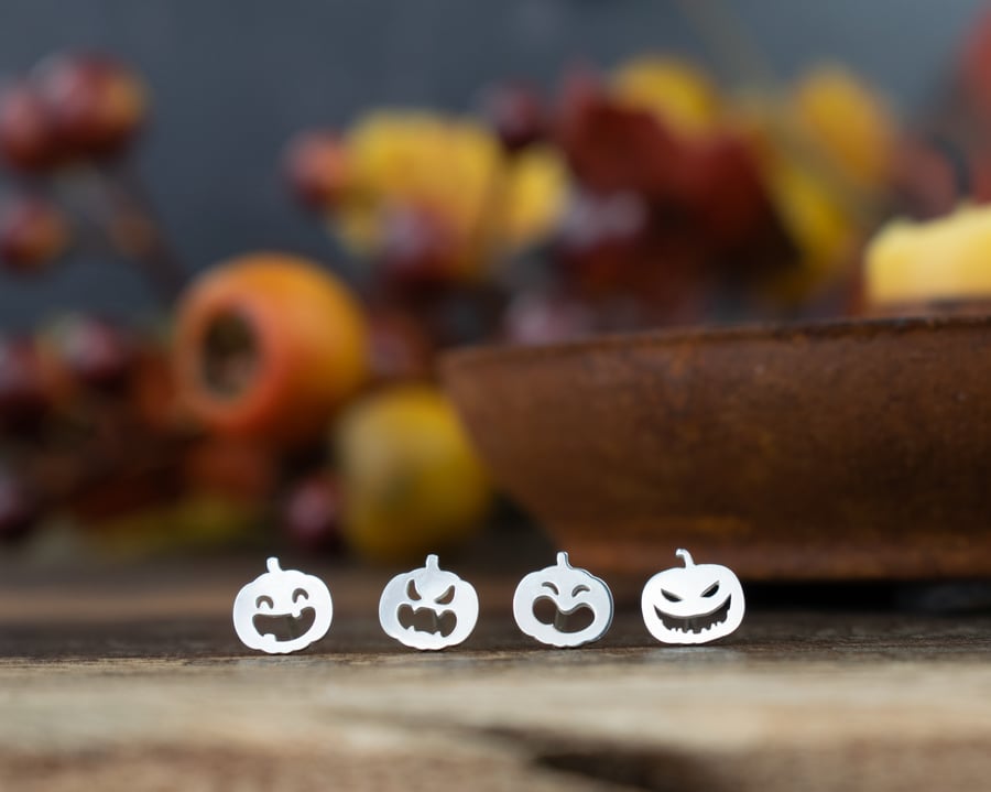 Pumpkin Stud Earring Mismatch Set for Halloween