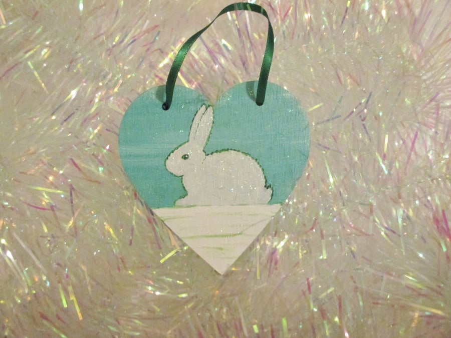 Bunny Rabbit Heart Christmas Tree Decoration Snow Scene White Glitter and Green