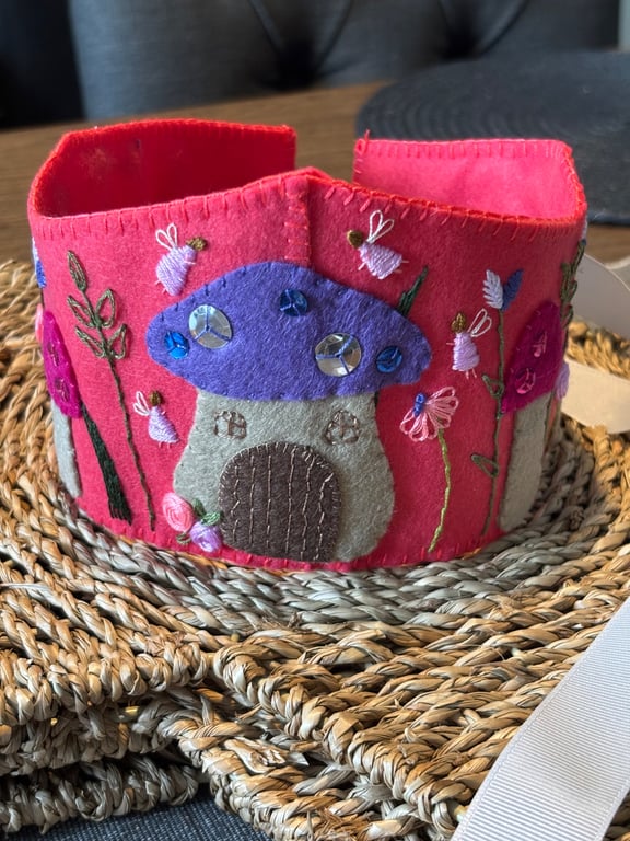 Fairies and mushroom theme crown