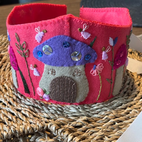 Fairies and mushroom theme crown