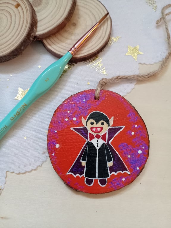 Vampire hanging woodslice decoration 