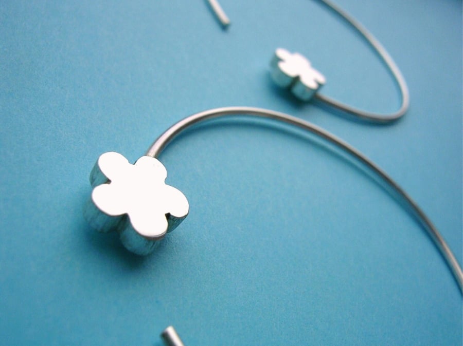 Sterling Silver Flower Hoop Earrings 