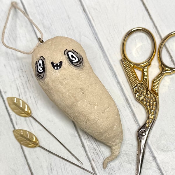 Spun Cotton Cream Ghost 1
