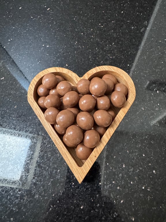 Heart shaped tray in Oak