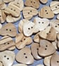 25mm (1") 40L REAL WOOD HEART Buttons x 5 Buttons - Image 2