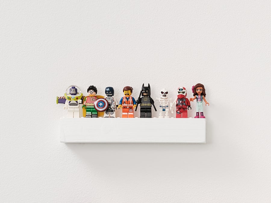 Floating Shelf for 8 Minifigures - Handmade LEGO® mini figure display