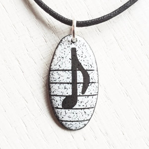 Oval Musical Note Pendant - Quaver