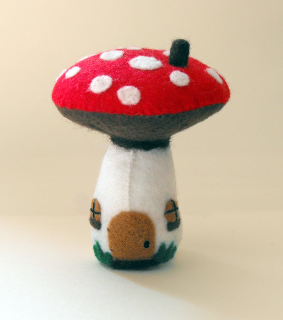 Felt Mushroom Toadstool House Pin Cushion 