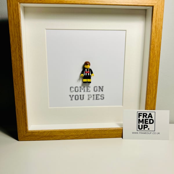 NOTTS COUNTY - FRAMED CUSTOM LEGO MINIFIGURE