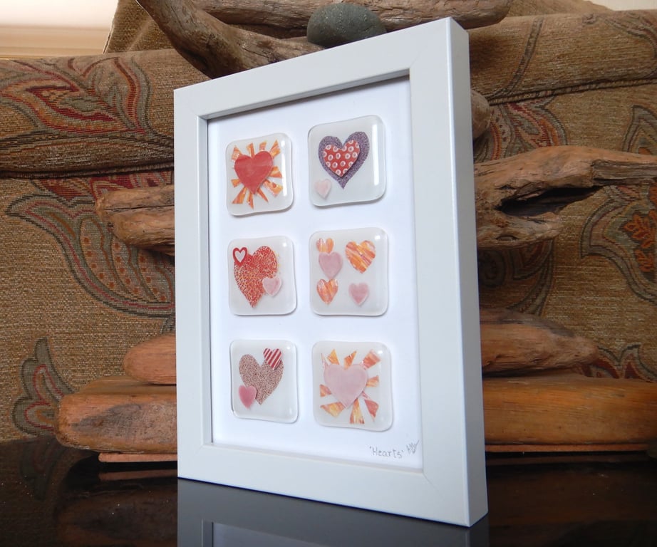 Handmade Fused Glass 'Hearts' Picture