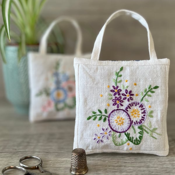 Vintage Floral Embroidered Linen Lavender Bag