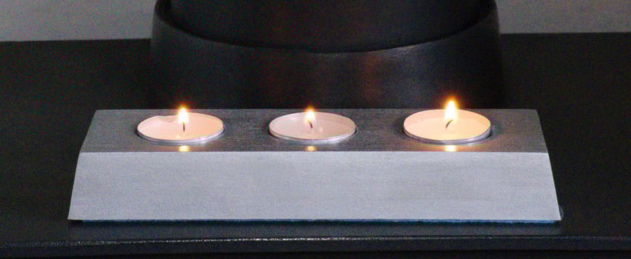 T Light Holder Silver