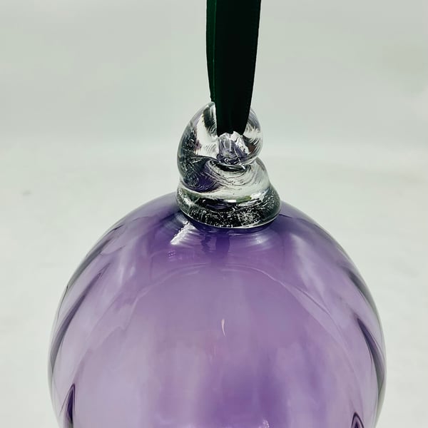 Plain Ribbed Baubles with Ribbon