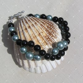 SALE -  Black Onyx & Green Shell Pearl Crystal Gemstone Wave Bracelet