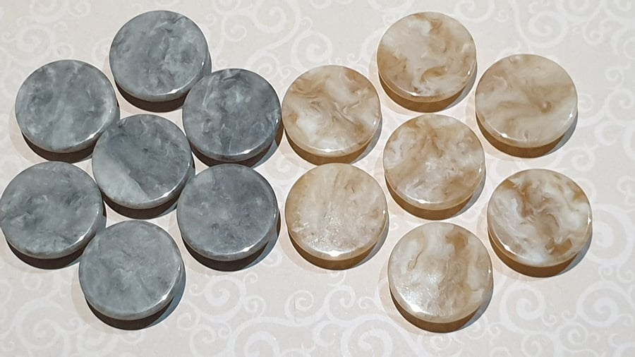  Italian Polyester horn buttons in 3 sizes And 2 colours 15mm 21mm 23mm matching