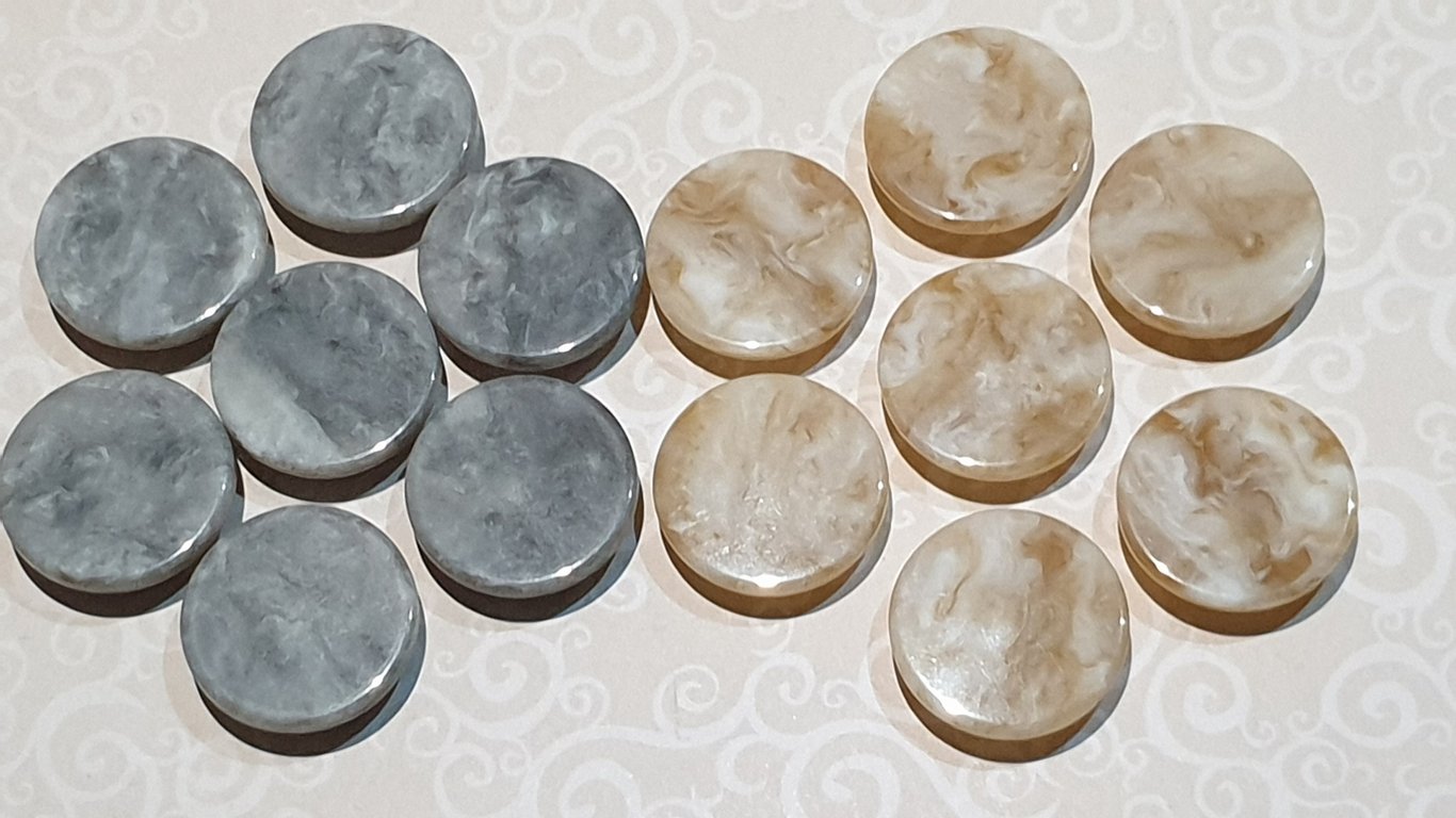  Italian Polyester horn buttons in 3 sizes And 2 colours 15mm 21mm 23mm matching