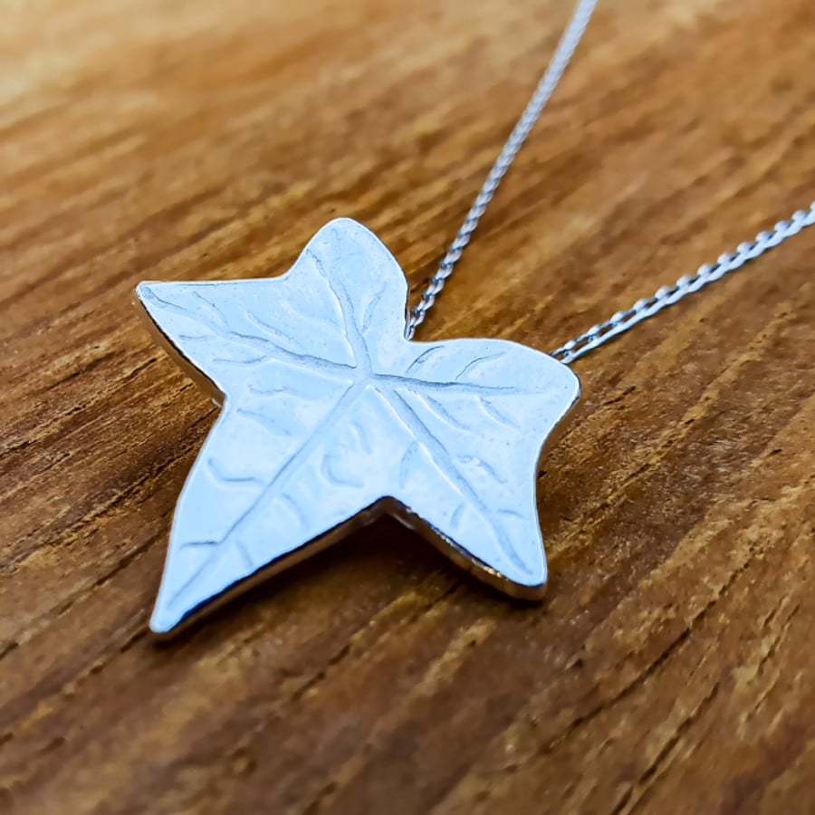 Fine Silver Ivy Leaf Necklace
