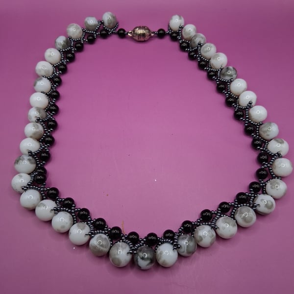 Handmade Beaded, Blac&White & Silver, Chunky Style Necklace