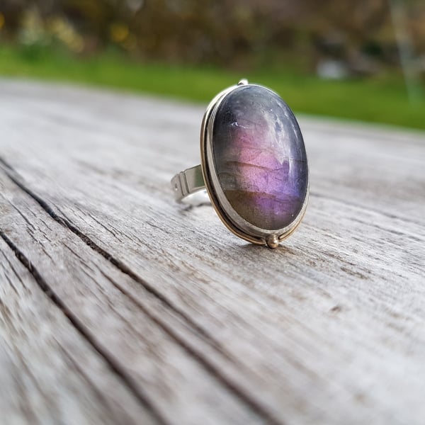 Purple labradorite ring on sale