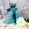 Set of 4 daisy print gift bags