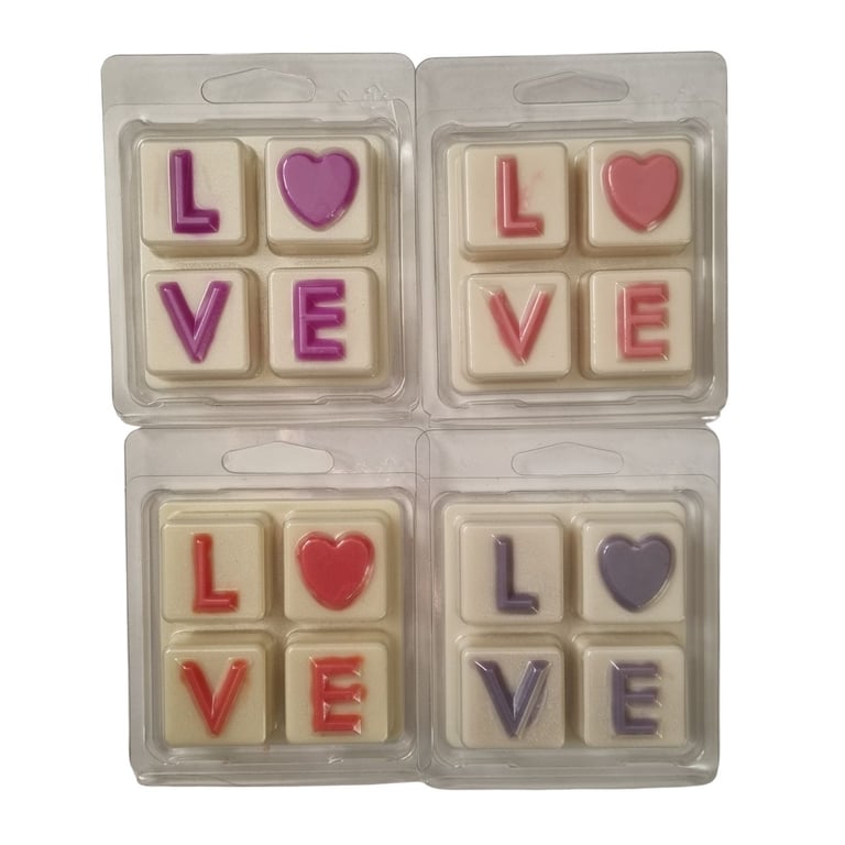 Highly Scented Soy Wax Melts in Love Clamshell 60g Gift 4 Fragrances