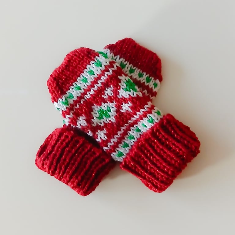 KNITTING PATTERN PDF Christmas Colours Mittens