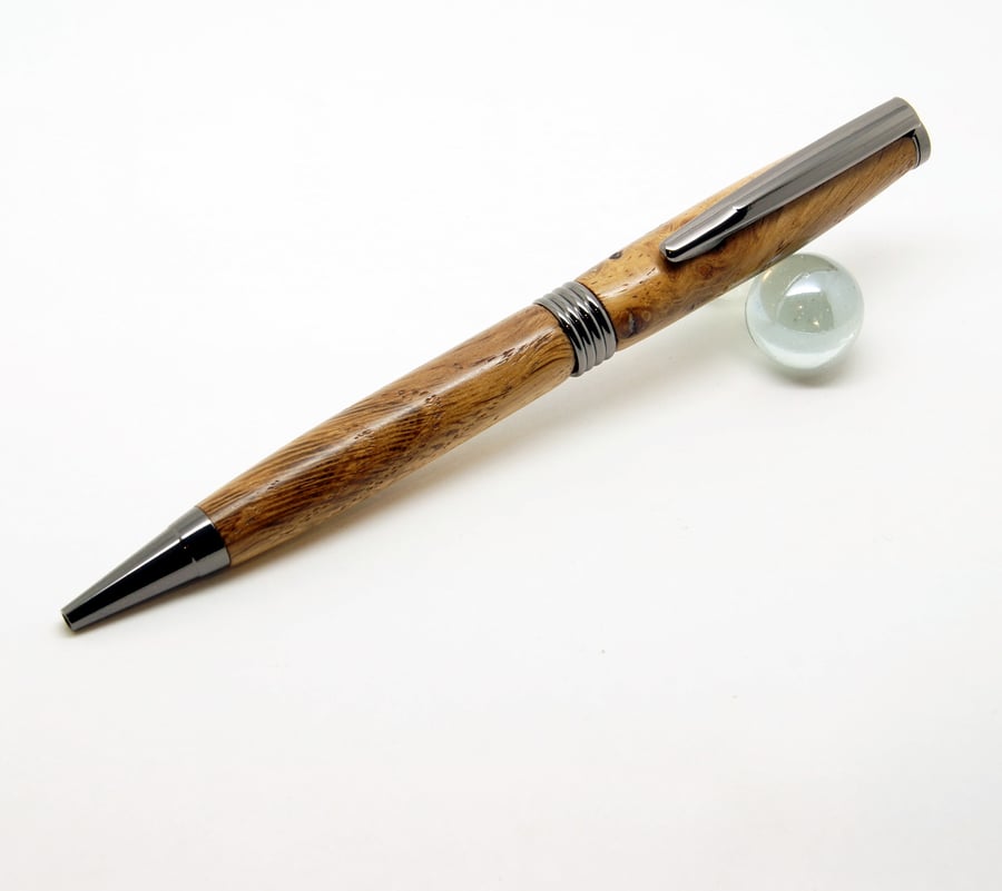 Streamline Twist pen in Old English Oak