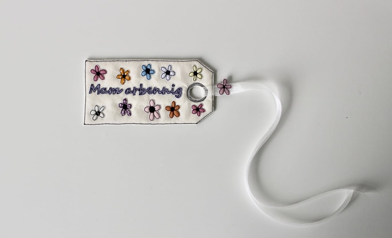 Special Order for Angela - 'Mam arbennig' - Cloth Luggage Label