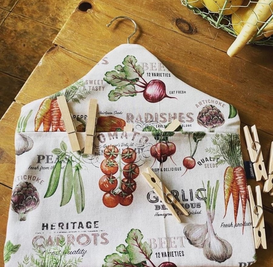 Country Living PEG BAG Kitchen Garden Design, Wooden Hanger - EASTER SALE