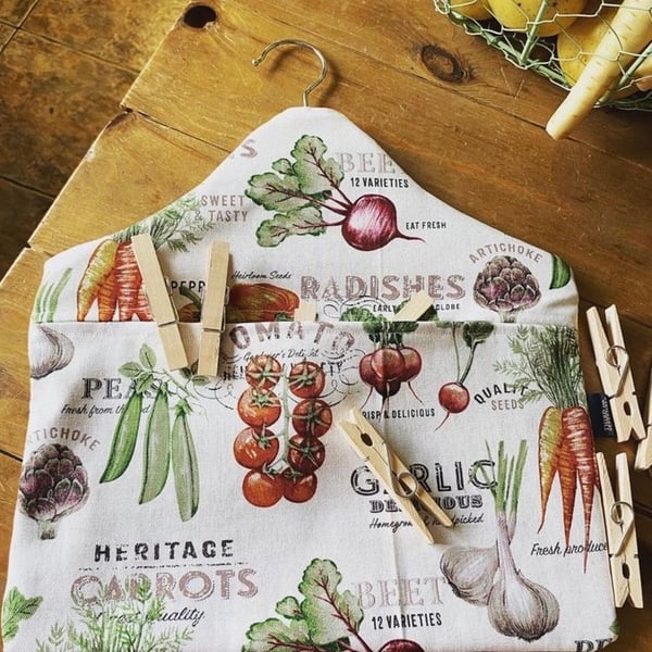 Country Living PEG BAG Kitchen Garden Design, Wooden Hanger - EASTER SALE