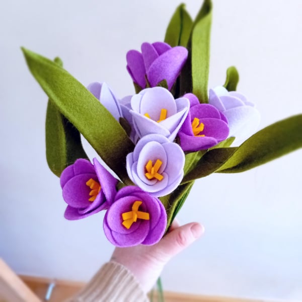 Felt Tulip Bouquet: Handmade Spring Home Decor