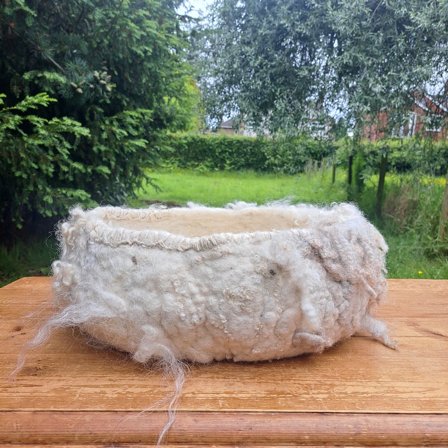 Large Real Wool and silk Felt Bowl – Natural, Sustainable & Handmade
