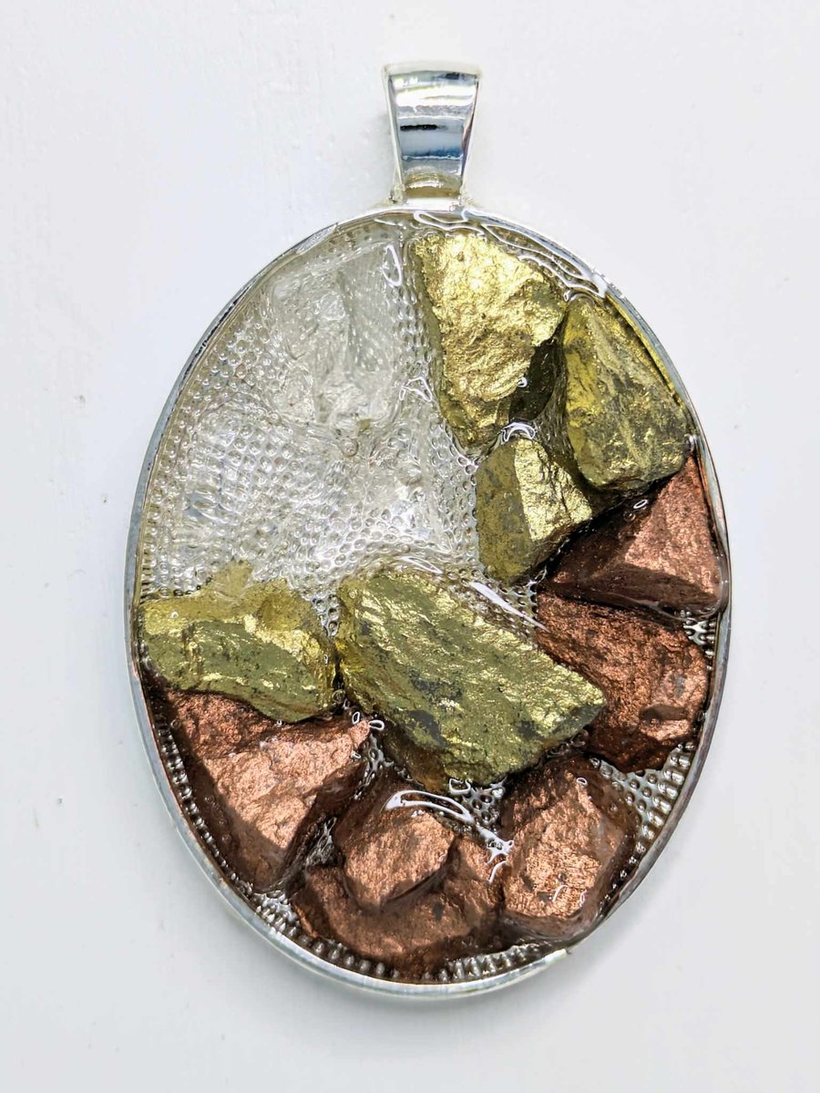 Large Oval Pendant With Copper, Gold & Transparent Colour Rocks