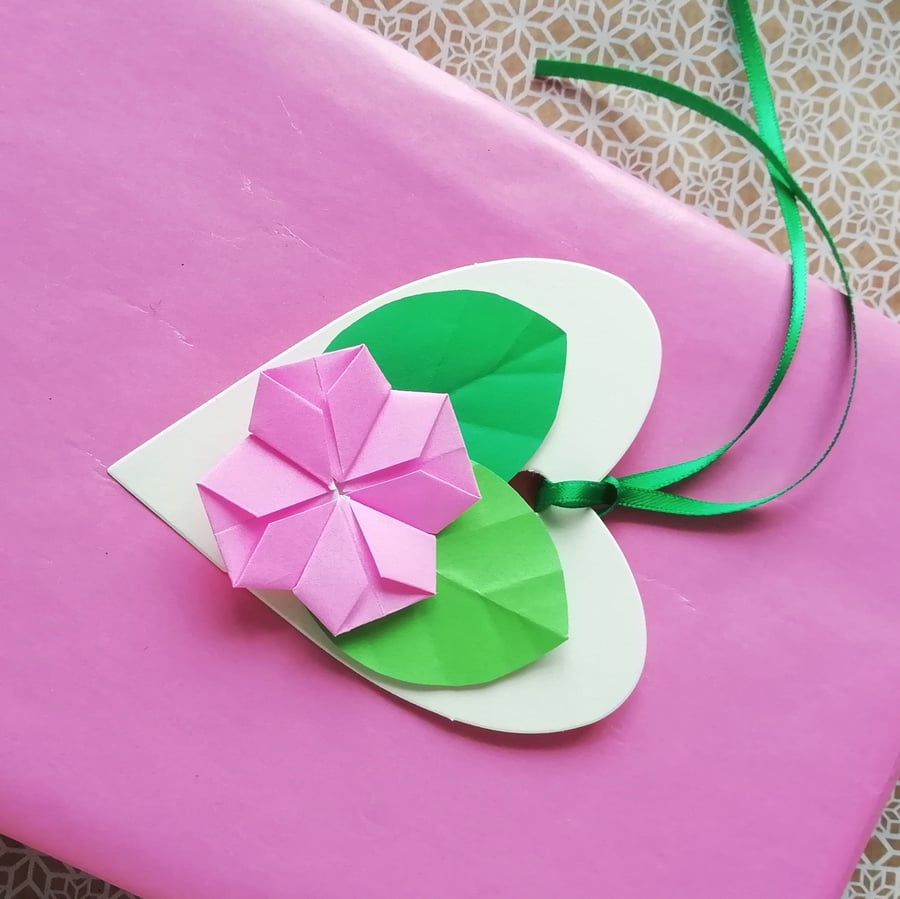 Cute heart-shaped gift tags with a pink origami... - Folksy