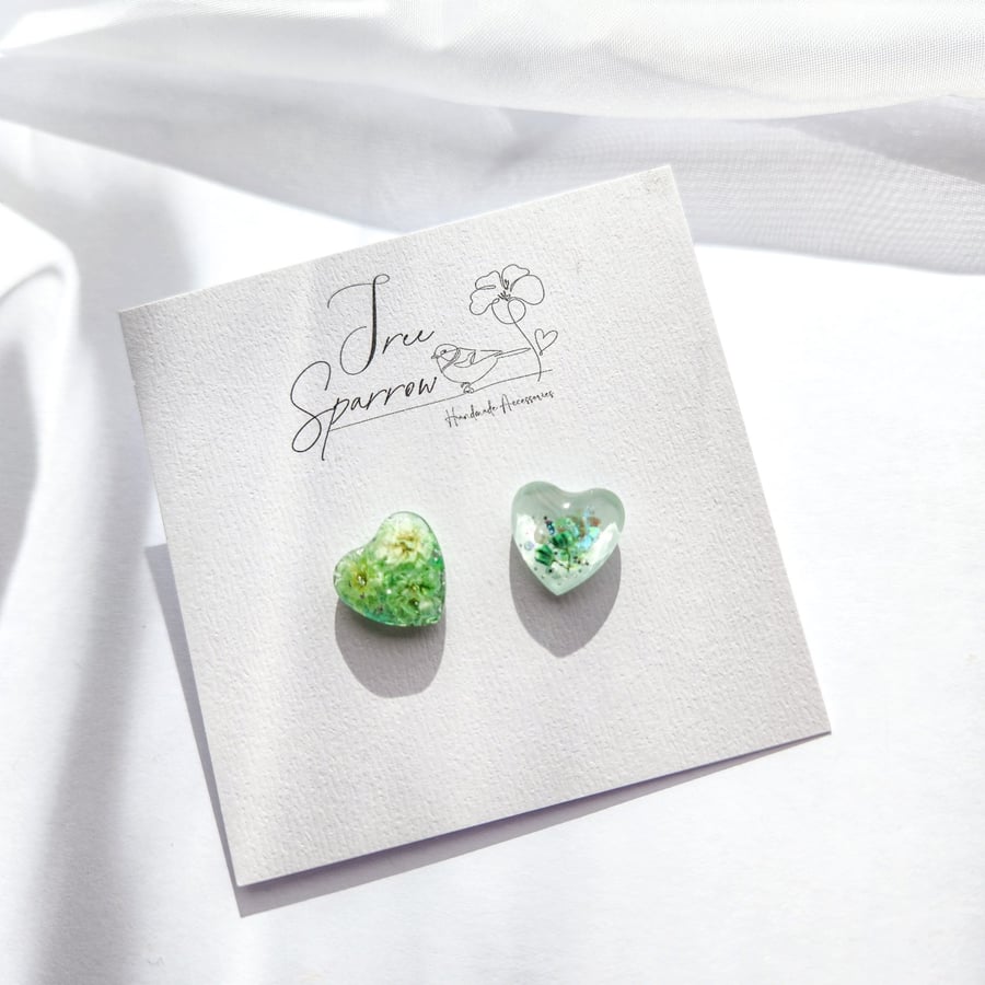 Dried flowers earrings, Floral heart earrings