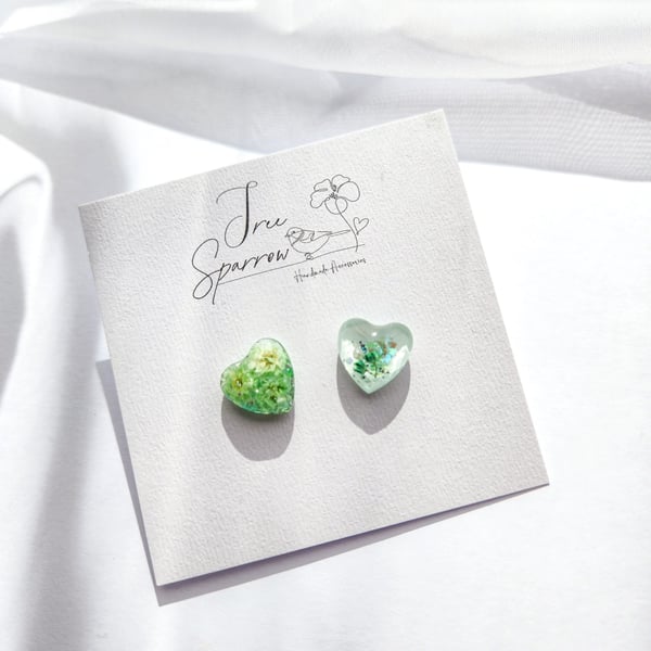 Dried flowers earrings, Floral heart earrings