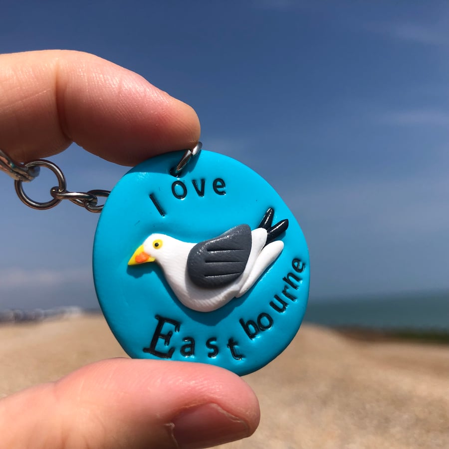 Love Eastbourne Seagull on Pebble Keyring Holiday Gift 
