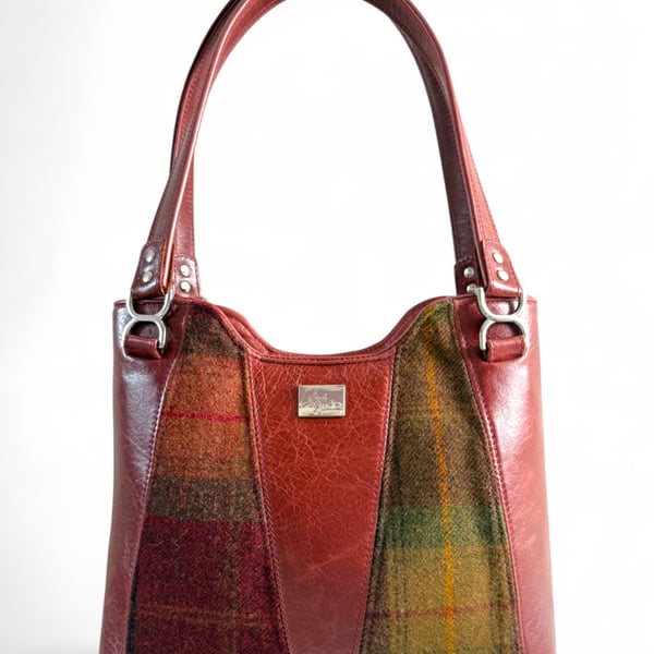 Alaula - Handcrafted Burgundy Leather & Tweed Handbag