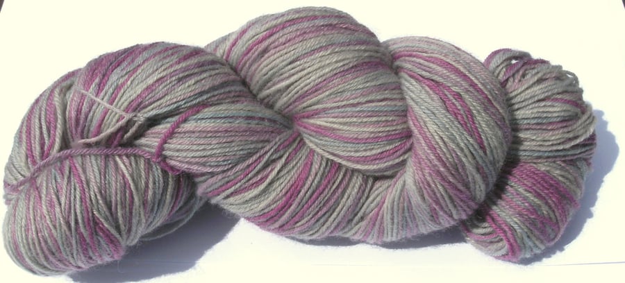 SALE! Hand-dyed Superwash 4PLY Sock Wool 100g Lavenders Bluegreen 