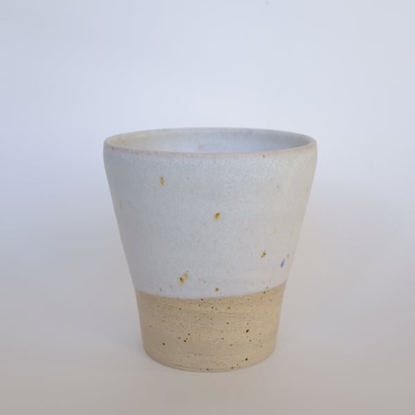 Matt white plant pot