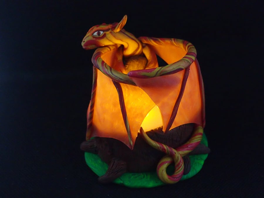 Fire dragon candle holder