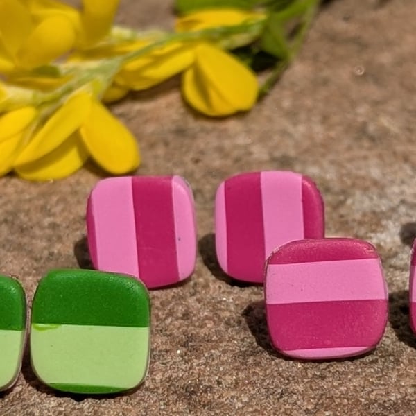 Green stripes square studs