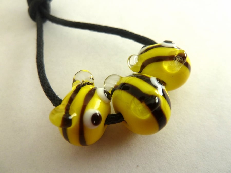 handmade lampwork glass beads, bee's
