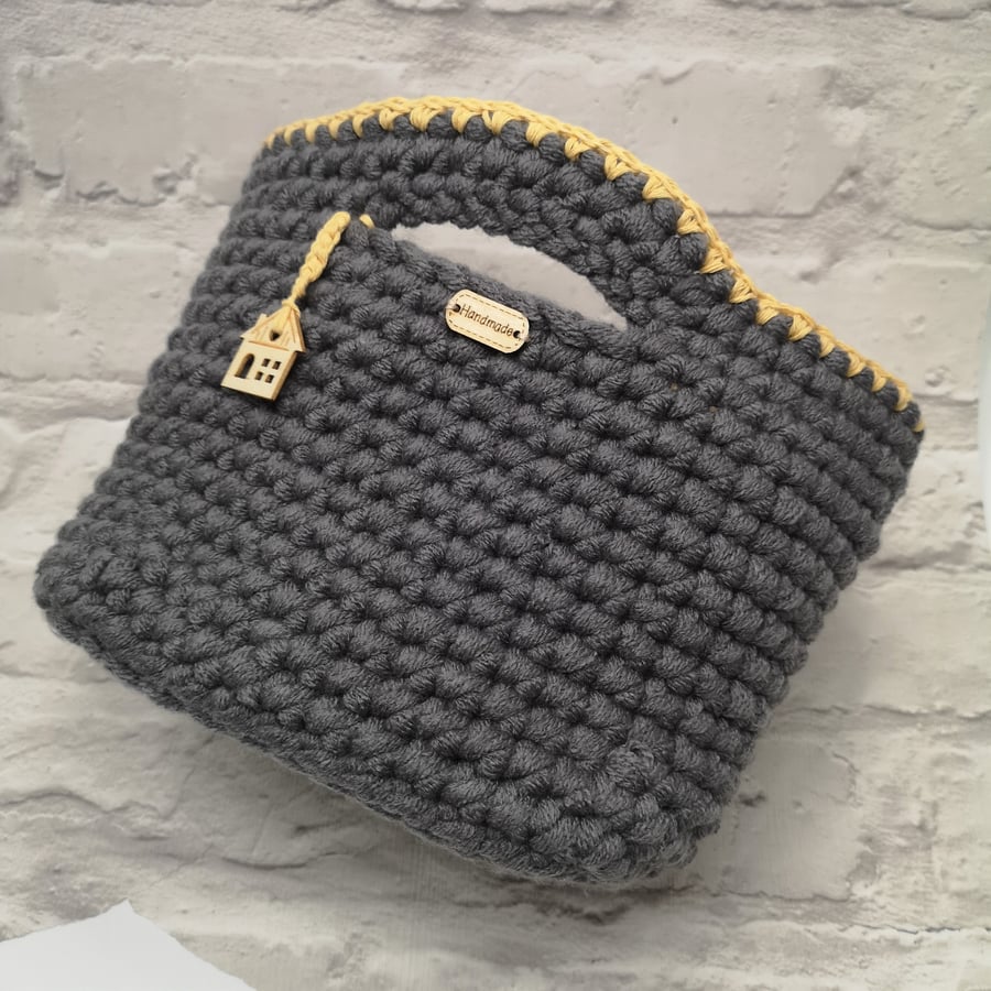 Grey Basket - hand crocheted (BKT0001)      FREE POSTAGE