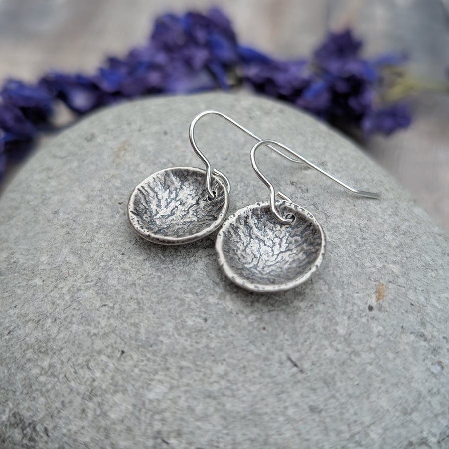 Reticulated Curve Disc Earrings – Recycled Sterling Silver