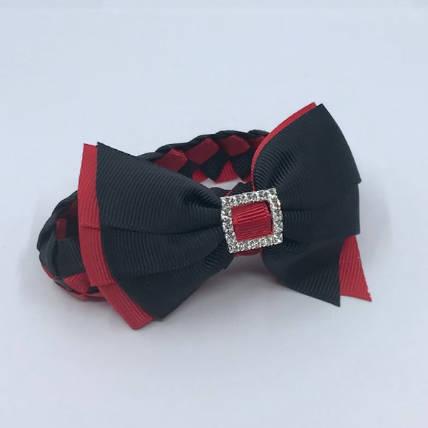 School Black and Red pleated bun wrap