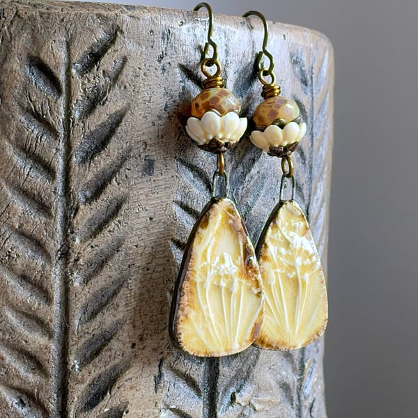 Handcrafted Cow Parsley Earrings in Honey Yellow Ceramic - Nature Inspired
