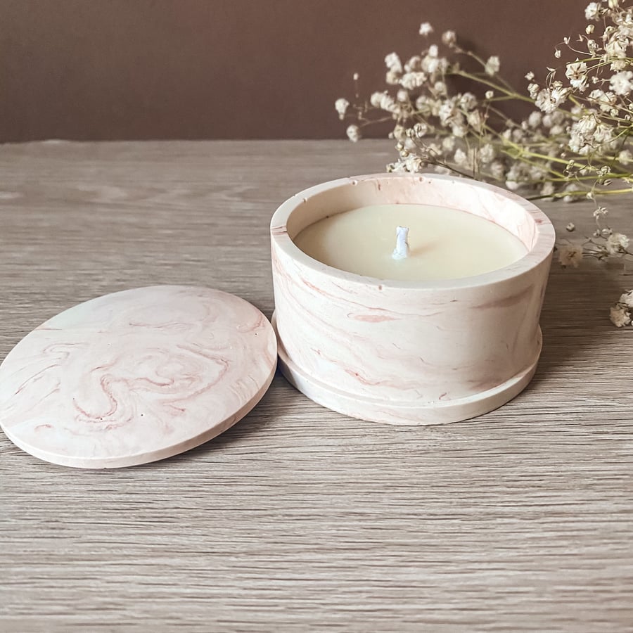 Small luxury soy candle