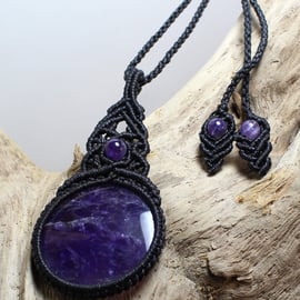 Amethyst  necklace (adjustable length)